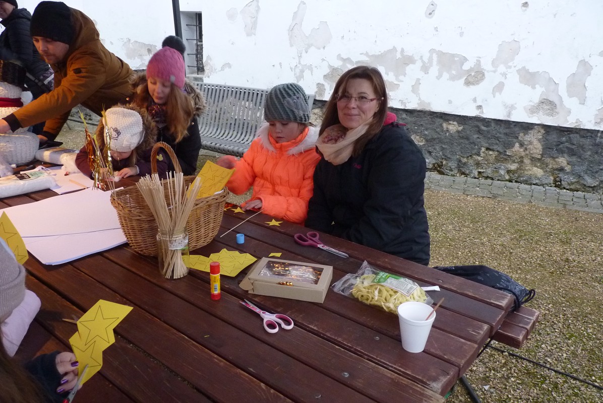 Mikuláš a rozsvěcení vánočního stromu 3.12.2017 Zábřeh