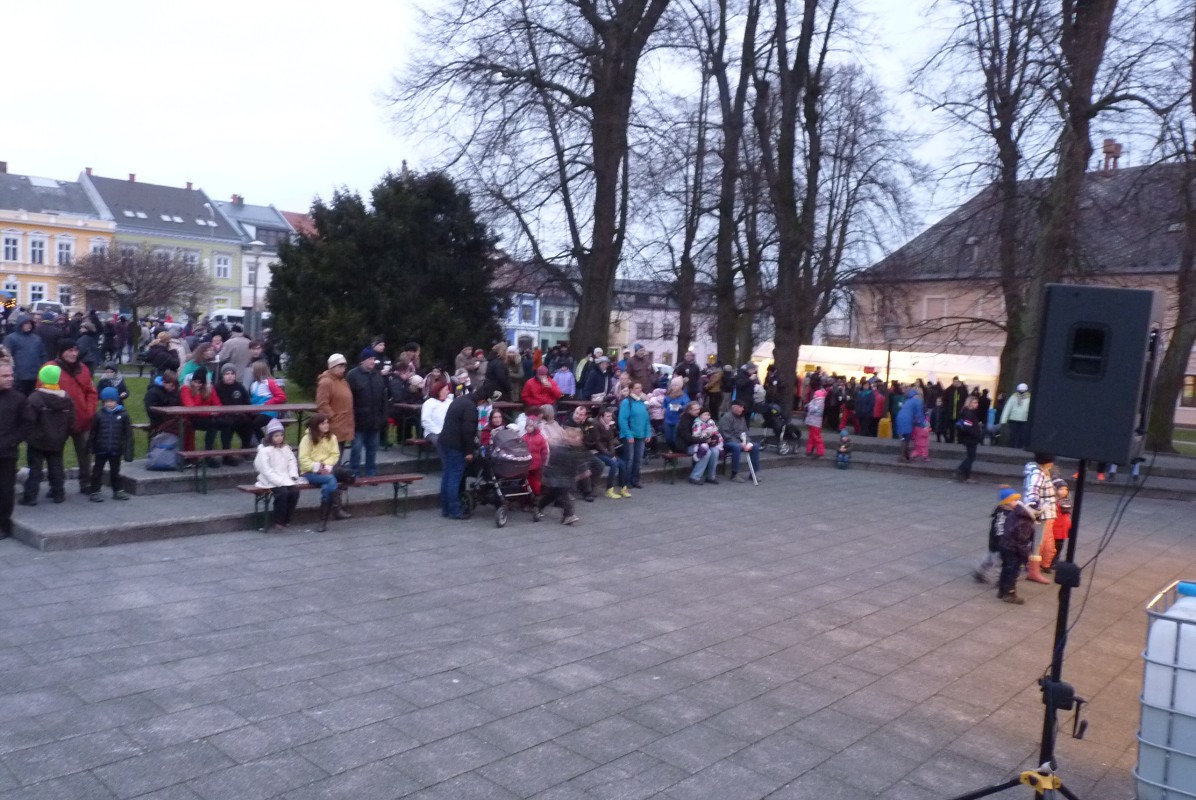 Mikuláš a rozsvěcení vánočního stromu 3.12.2017 Zábřeh