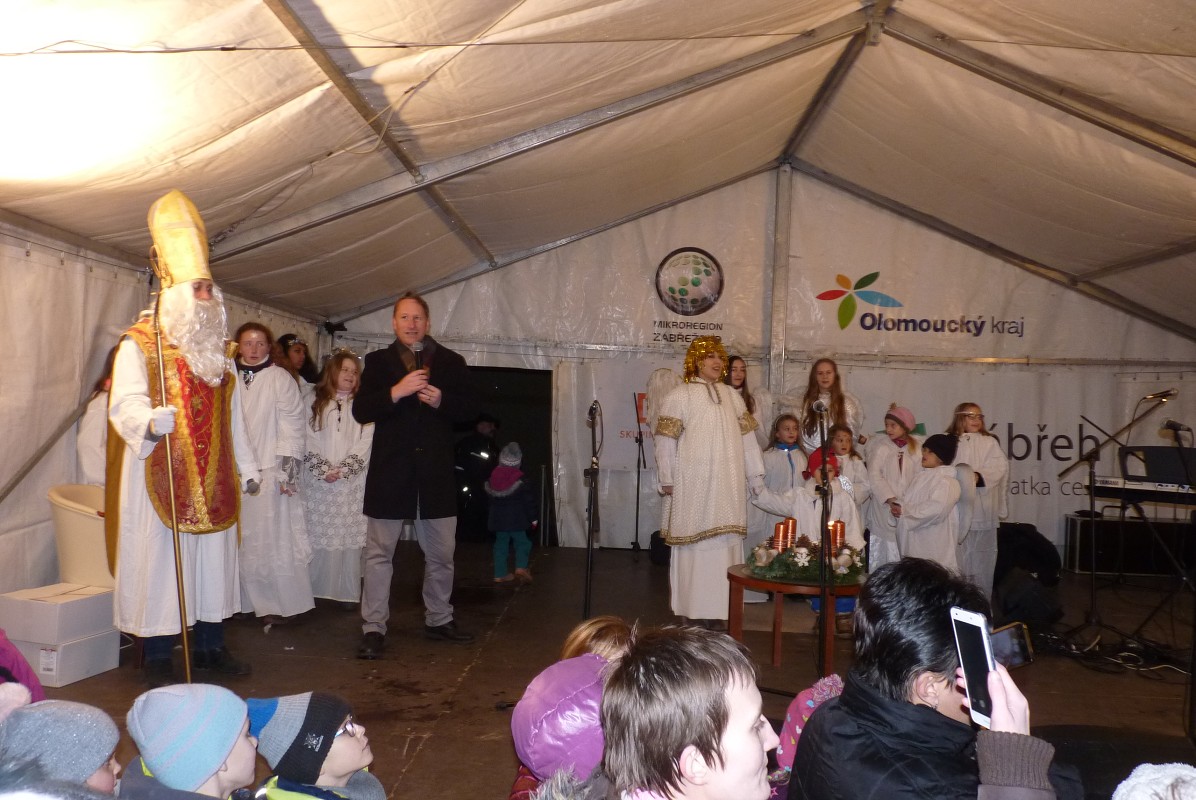 Mikuláš a rozsvěcení vánočního stromu 3.12.2017 Zábřeh