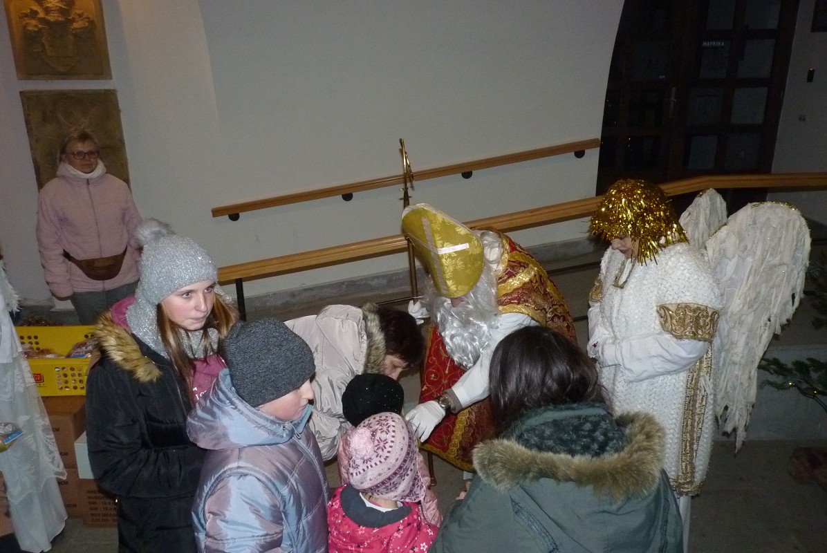 Mikuláš a rozsvěcení vánočního stromu 3.12.2017 Zábřeh