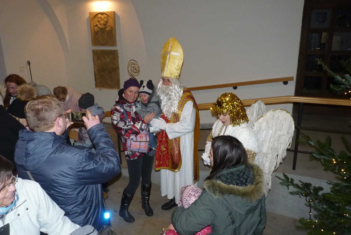 Mikuláš a rozsvěcení vánočního stromu 3.12.2017 Zábřeh