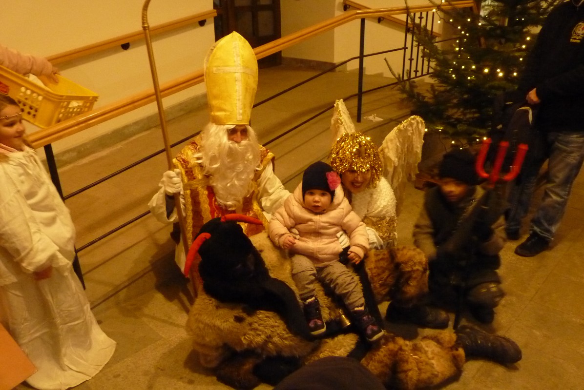 Mikuláš a rozsvěcení vánočního stromu 3.12.2017 Zábřeh