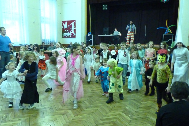 Dětský maškarní ples o.s. Metoděj - 18.2.2012